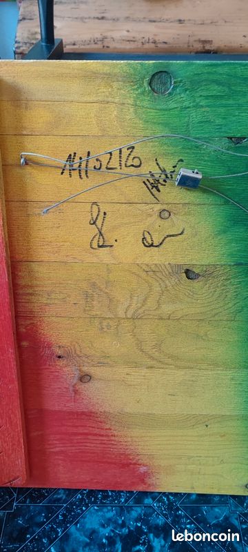 Tableau Bob Marley street art sur bois – déco reggae (image 3)
