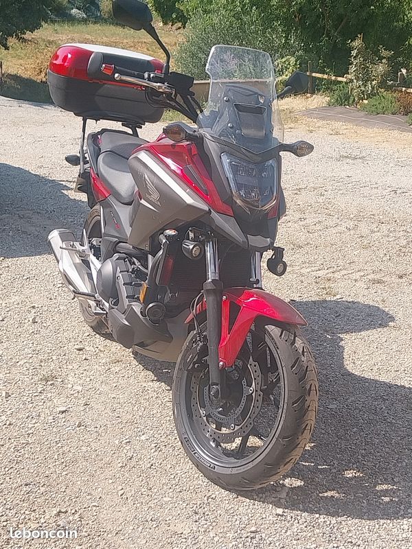 Honda NC750XD (image 2)