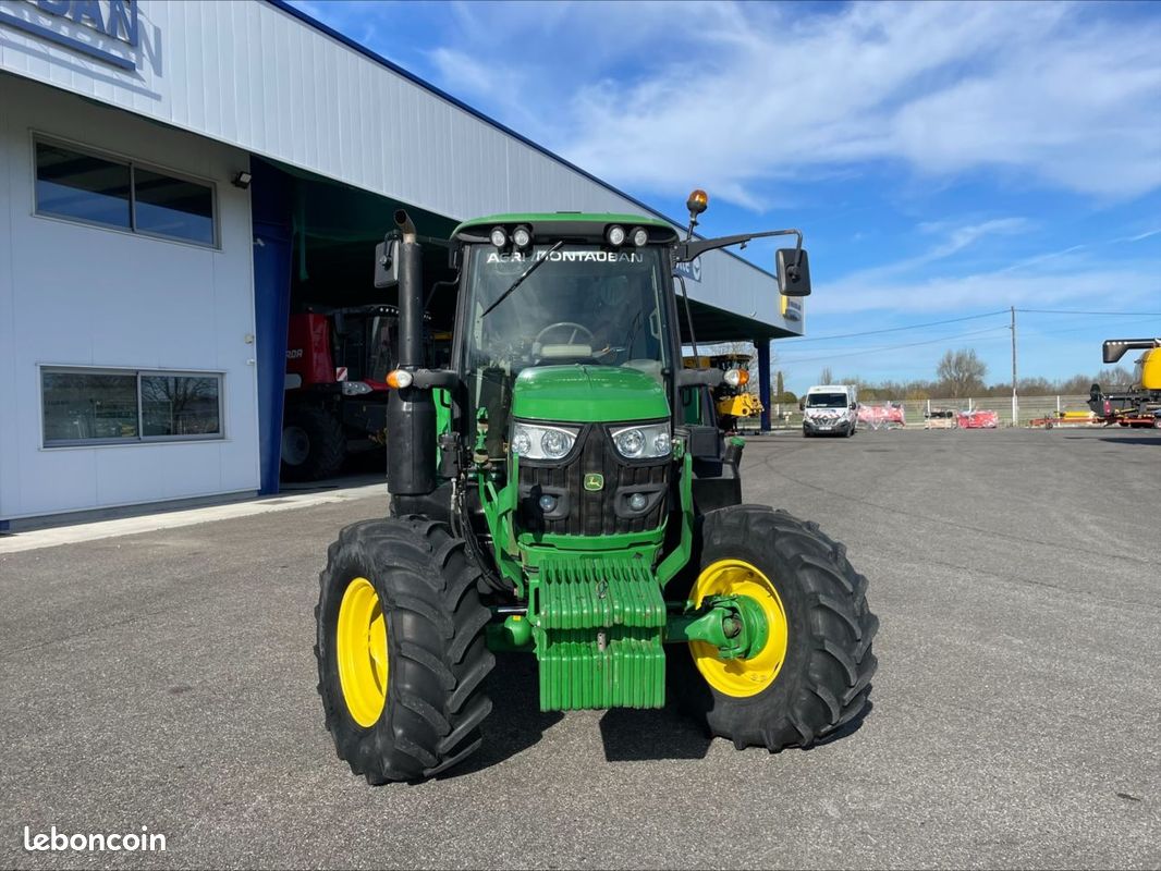 John Deere 6110 (image 2)