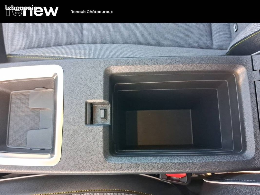 RENAULT Megane E-Tech EV60 220 ch super charge Techno (image 24)