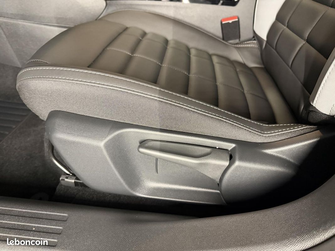 CITROEN C4 III (2) 1.2 HYBRIDE 145 MAX e-DCS6 PACK HIVER TOIT OUVRANT (image 36)