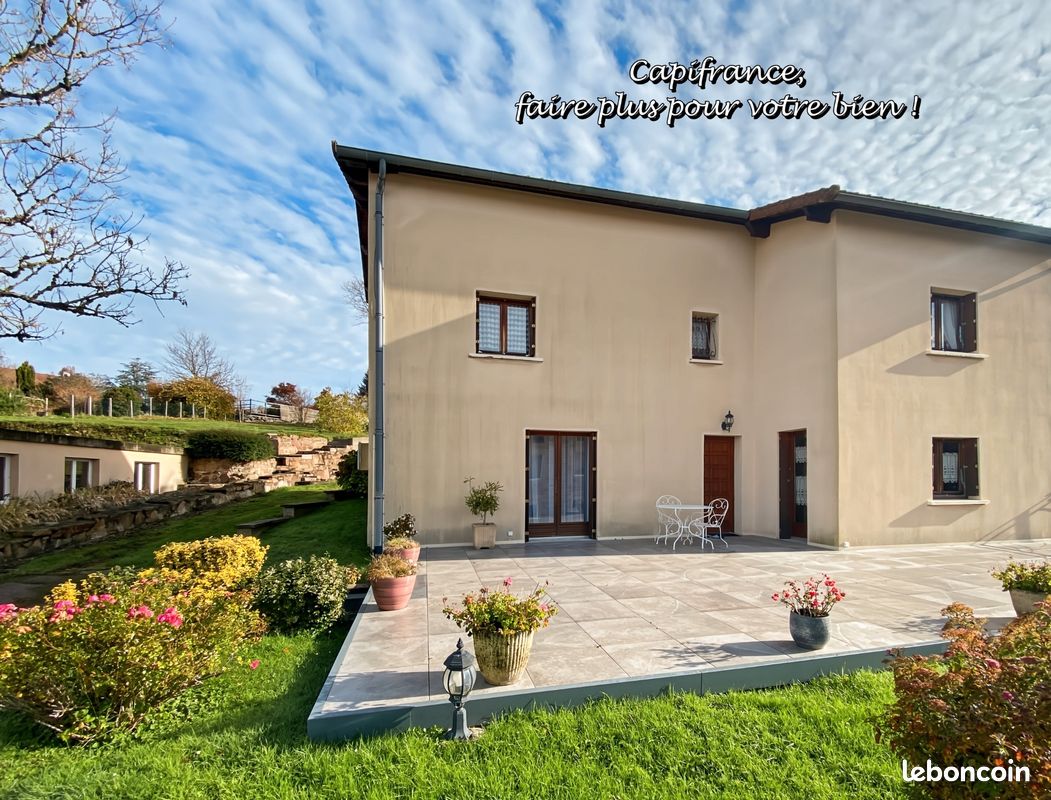 Maison 5 pièces 151 m² · à Belmont-de-la-Loire · 151 m² · 235 000 €