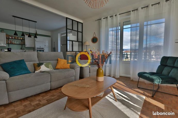 Villa 12 pièces 165 m²