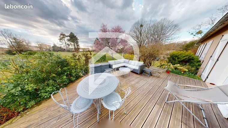 Maison 7 pièces 199 m²