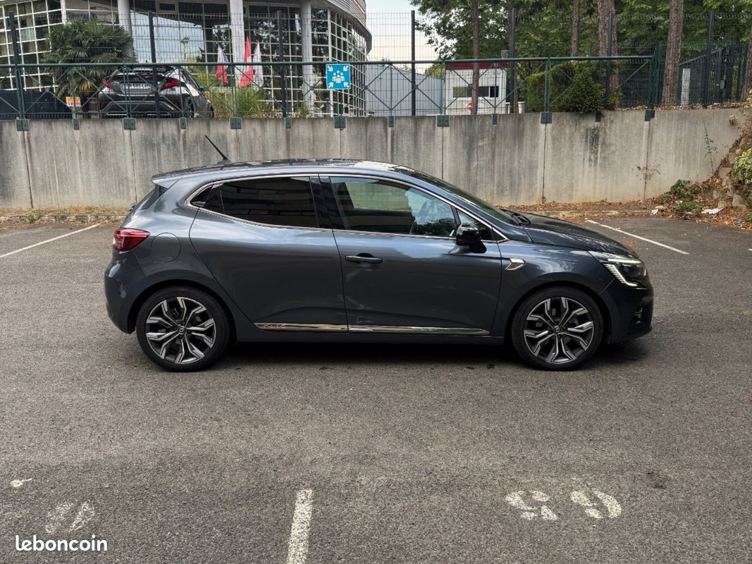 RENAULT CLIO V 1.3 TCe 130ch EDC Intens Edition One - CarPlay - Caméra 360° - Bose - Virtual Cokcpit (image 3)