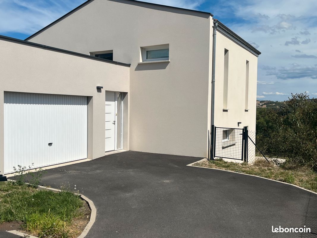 Maison 4 pièces 102 m² · à Cournon-d'Auvergne · 102 m² · 1 135 €/mois