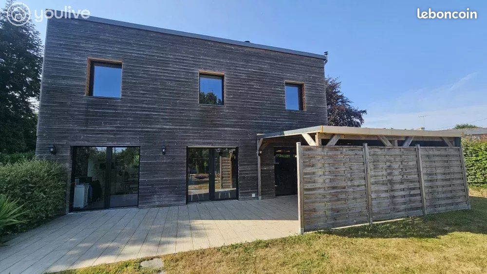 Maison 7 pièces 185 m² · à Pléguien · 185 m² · 399 000 €