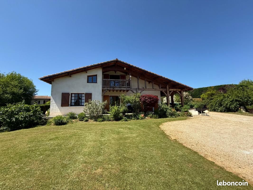 Maison 4 pièces 138 m² (image 1)