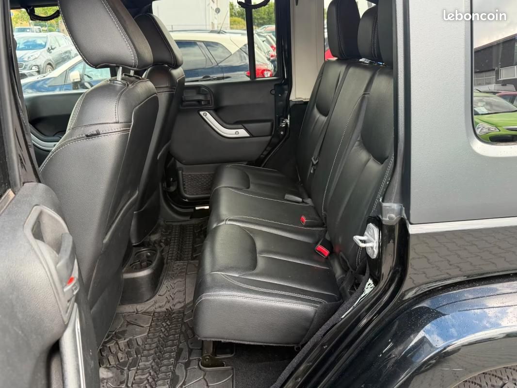 Jeep Wrangler Sahara 2.8 200ch - Toit ouvrant Révision complète Pack Sport Régulateur de vitesse (image 11)