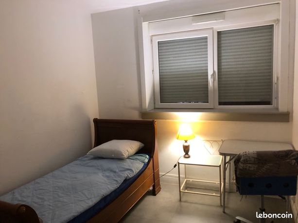 Location chambre meublée privative