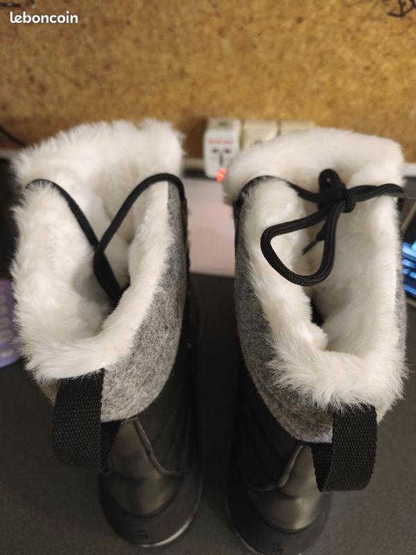 Bottes Quechua Novadry – Noires – Taille 38 (UK 5) – Unisexe – Occasion TB état