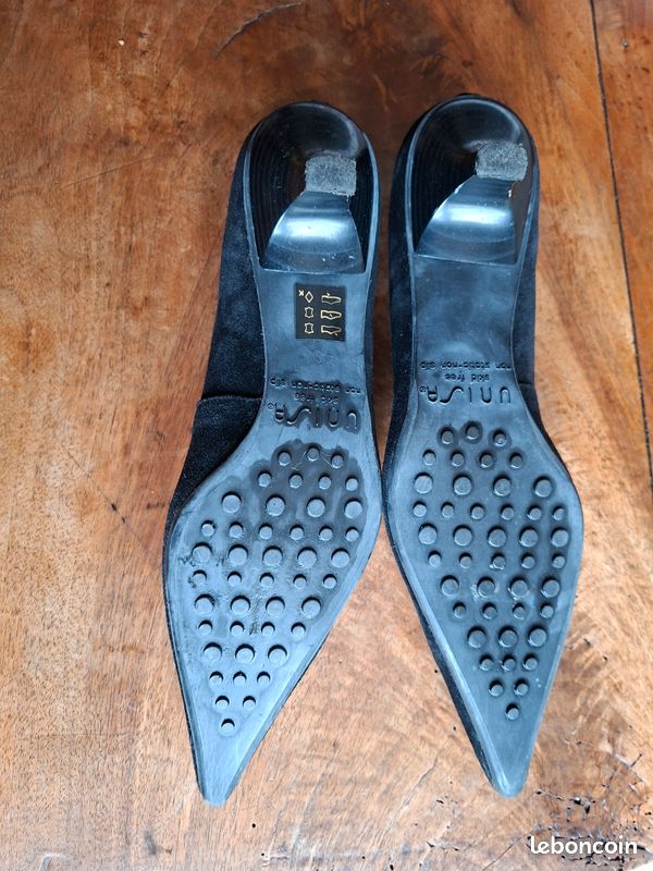 Chaussures escarpins noir pointe fine en nubuk taille 38 (image 4)