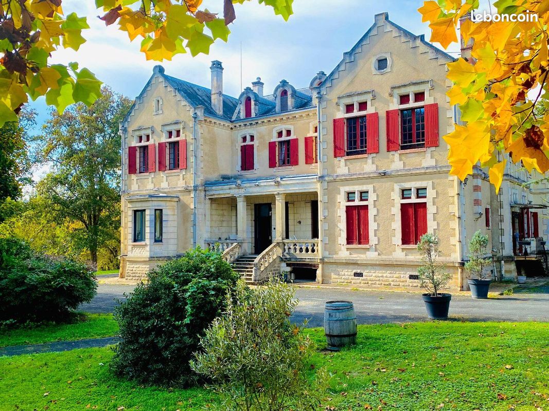 Maison 12 pièces 630 m² · à Bazas · 630 m² · 899 000 €