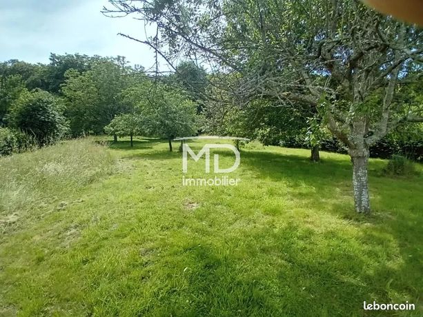 Terrain 1318 m² Évreux