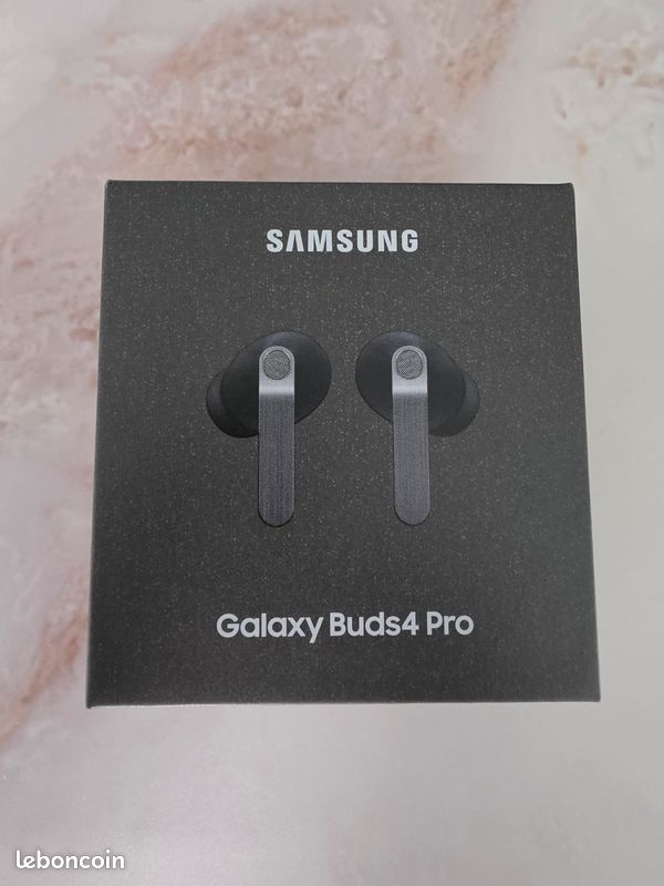 Galaxy Buds 4 Pro (image 1)