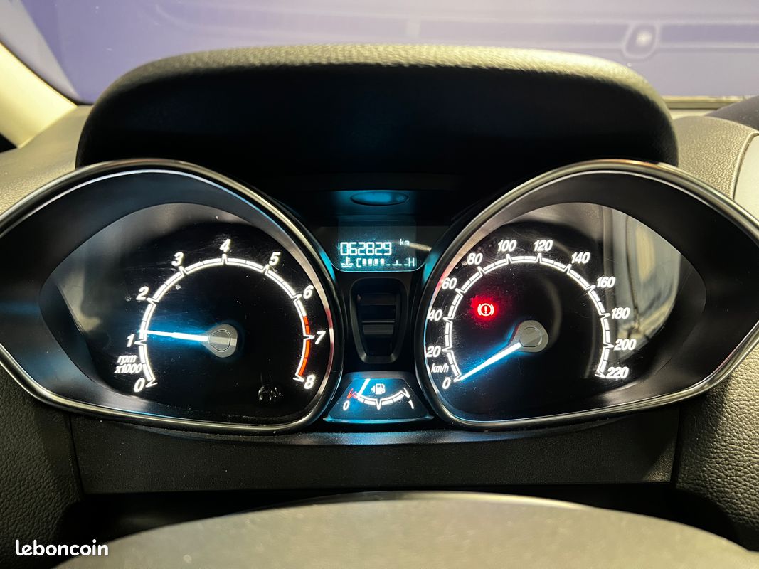 FORD B-MAX 100ch TITANIUM - Radar recul - Bluetooth - (image 17)