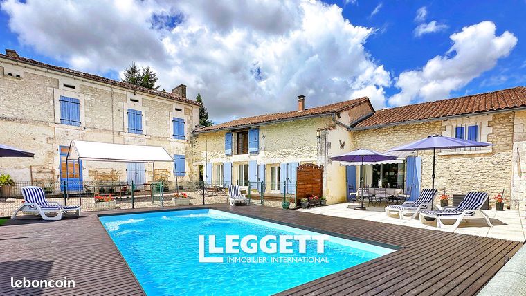 Maison 12 pièces 320 m²