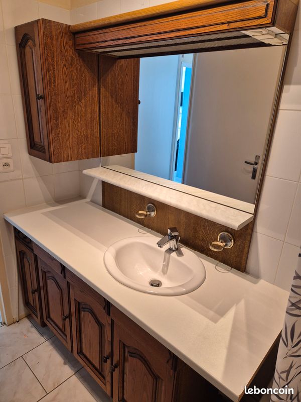 Meuble salle de bain (image 1)