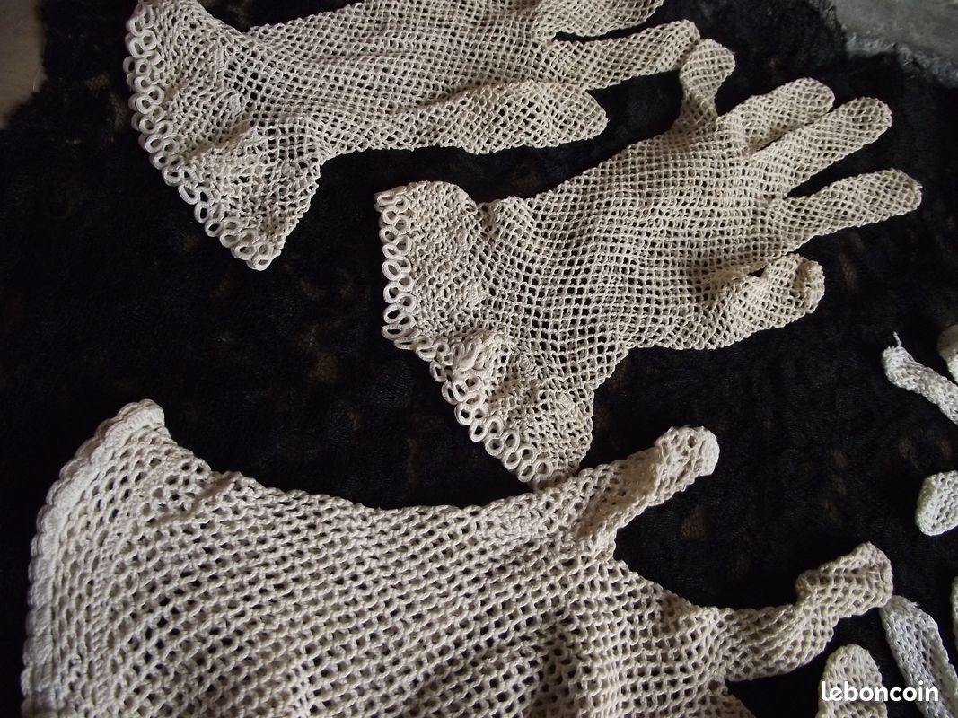 / LINGE ANCIEN ( gants résille au choix ) / (image 2)