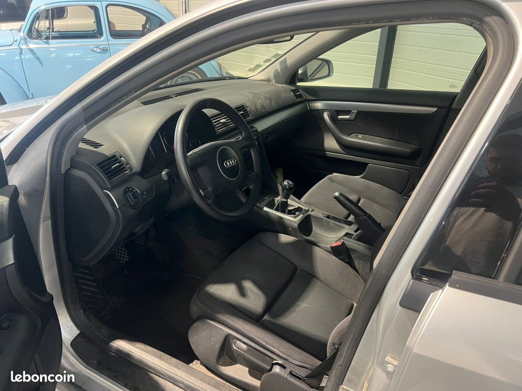AUDI - A4 - 1.9 TDI - 101 cv - REFERENCE - 2002 - 306 000 km - Attelage (image 2)