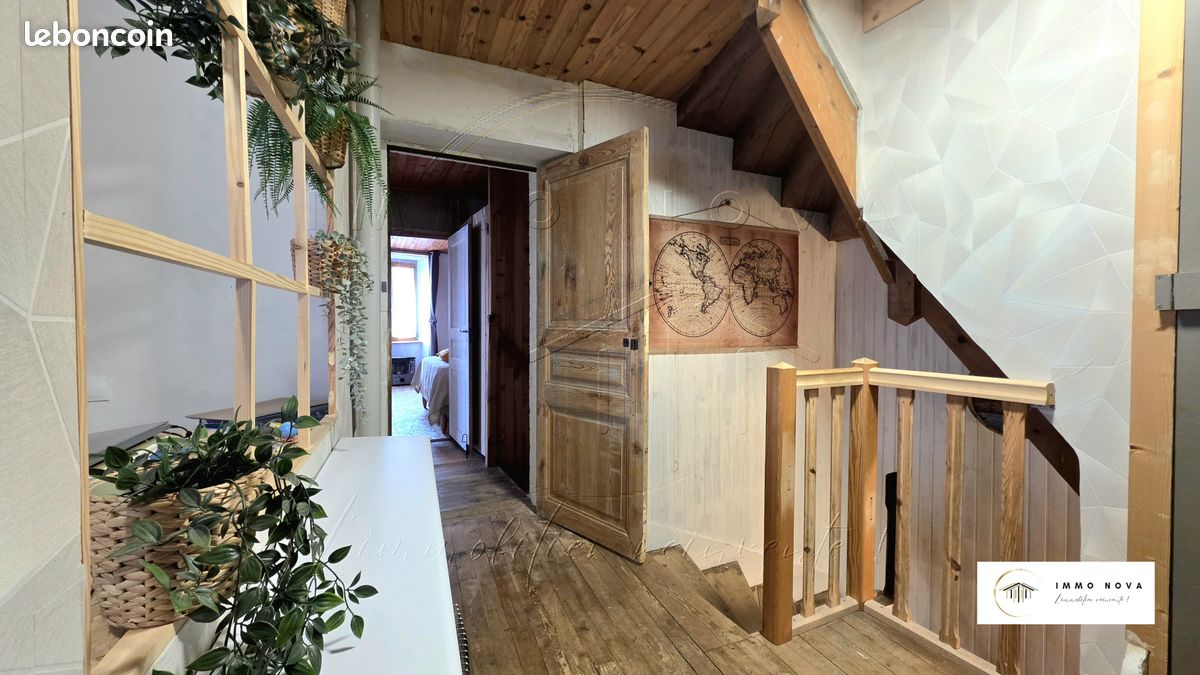 Maison 7 pièces 132 m² · à Apchat · 132 m² · 103 680 €