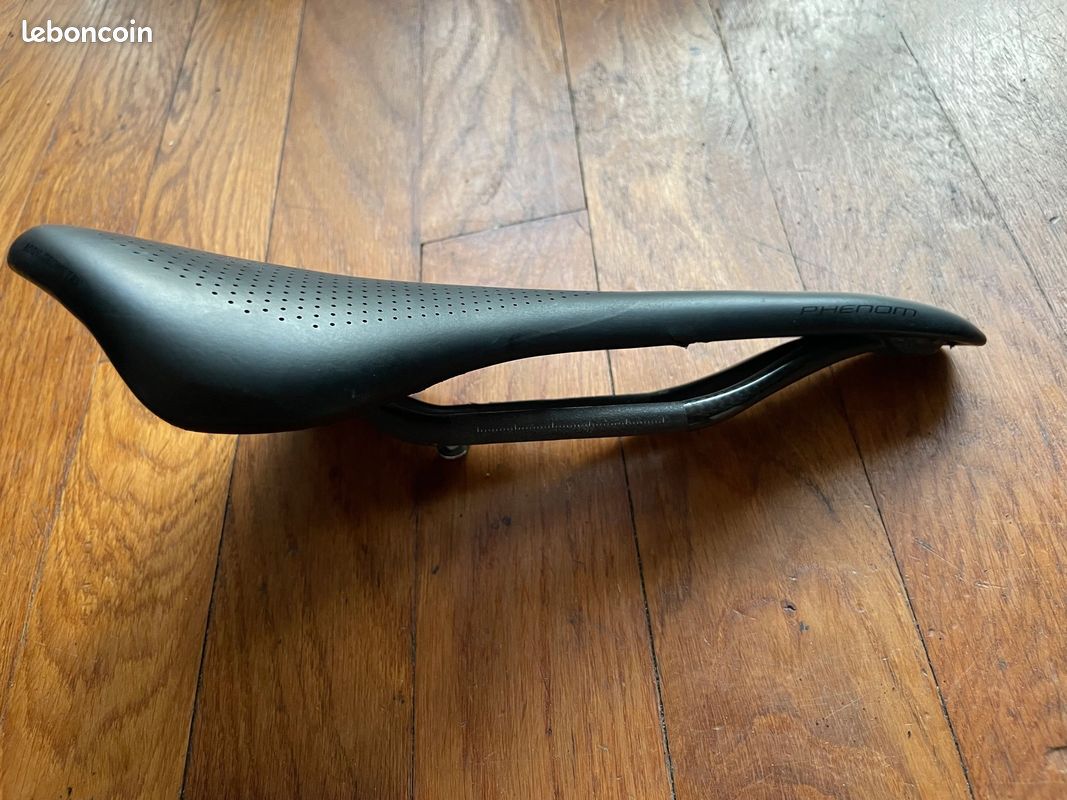 Selle Specialized S-Works Phenom 155 Mm - Rails Carbone, Noire, Occasion Légère