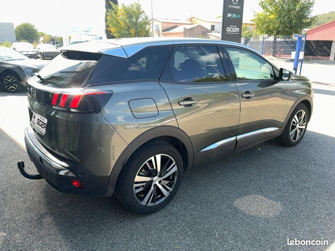 Peugeot 3008 (2) Puretech 130 ALLURE - Voitures