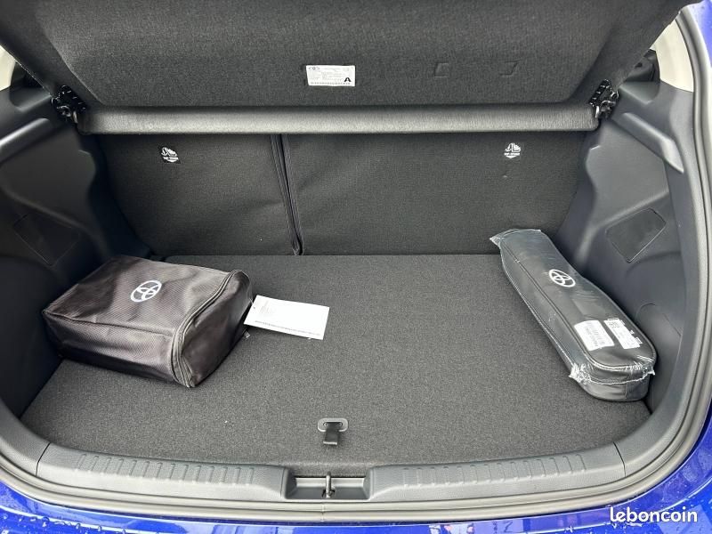 Toyota Yaris 116h Design 5p MY26 (image 22)