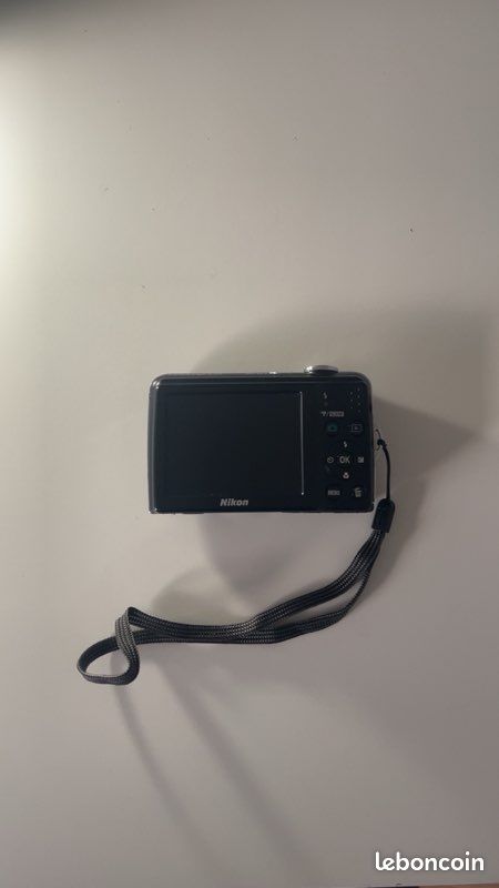 Nikon Coolpix L23 en très bon état avec étui et dragonne (image 2)