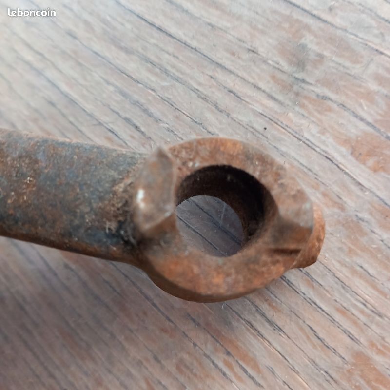 Manivelle pour bâtonnet de bois