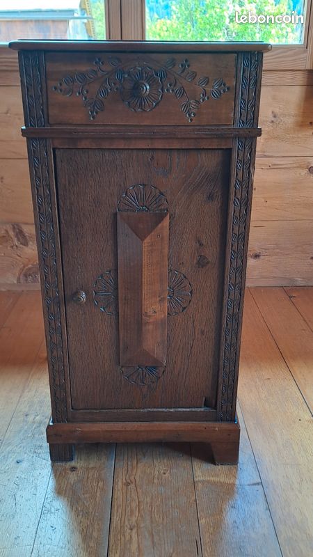 Table de nuit pour chalet (image 2)