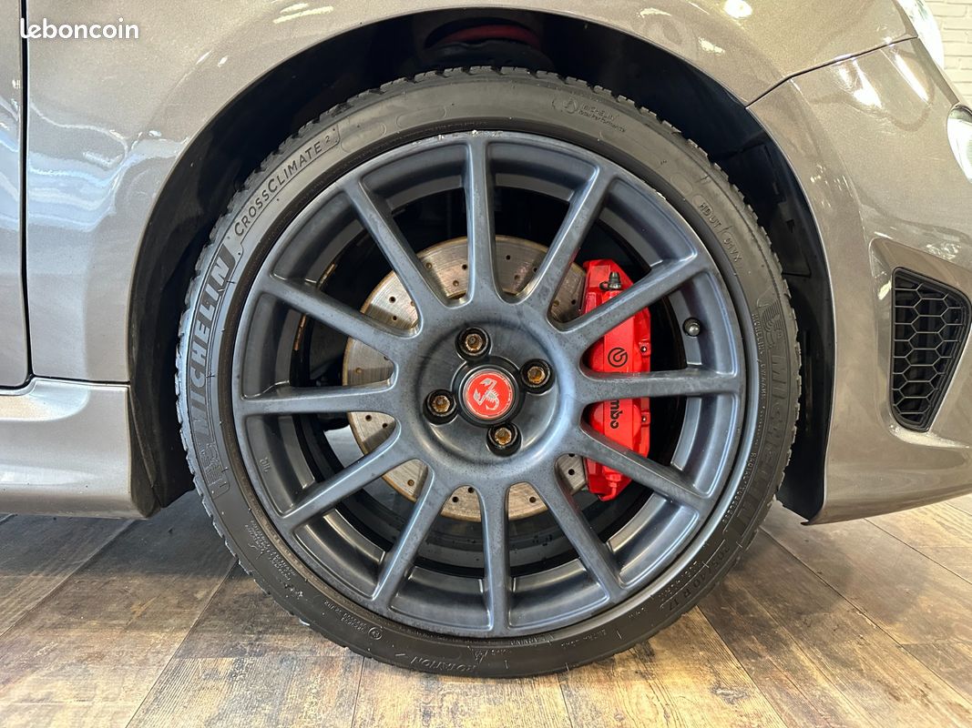 ABARTH 595 1.4 T-Jet Competizione Ligne AKRA + Pack Carbone + Beats Audio (image 20)