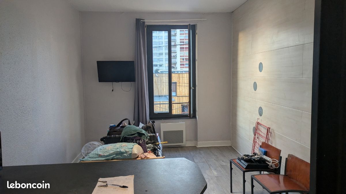Appartement 1 pièce 25 m² · à Clermont-Ferrand · 25 m² · 420 €