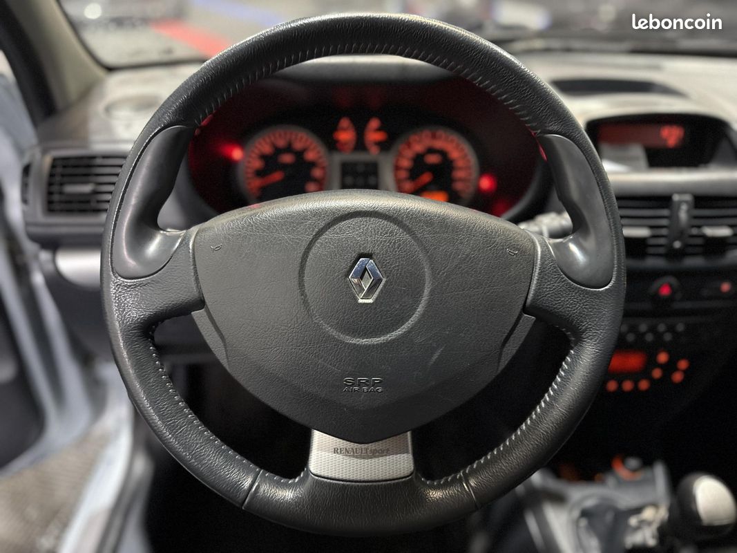 RENAULT CLIO RS 2.0i 16V 172ch - Garantie 3 MOIS (image 8)