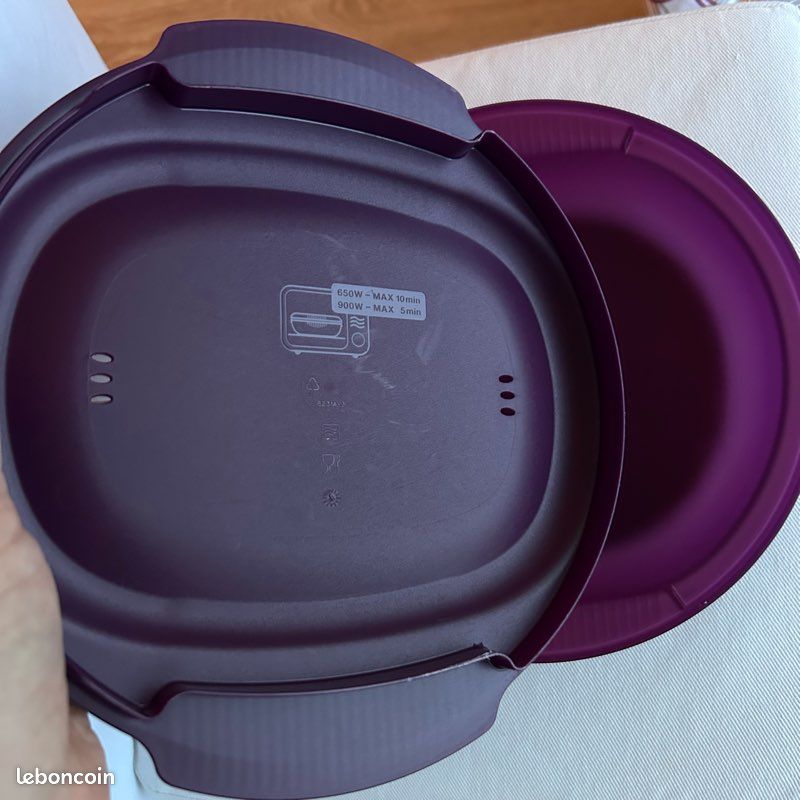 TUPPERWARE Cuiseur Solo micro-ondes W29 violet - Arts de la table