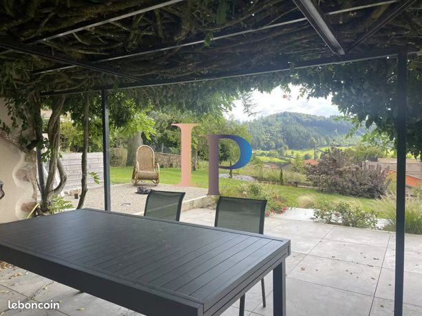 Maison de village 7 pièces 170 m²