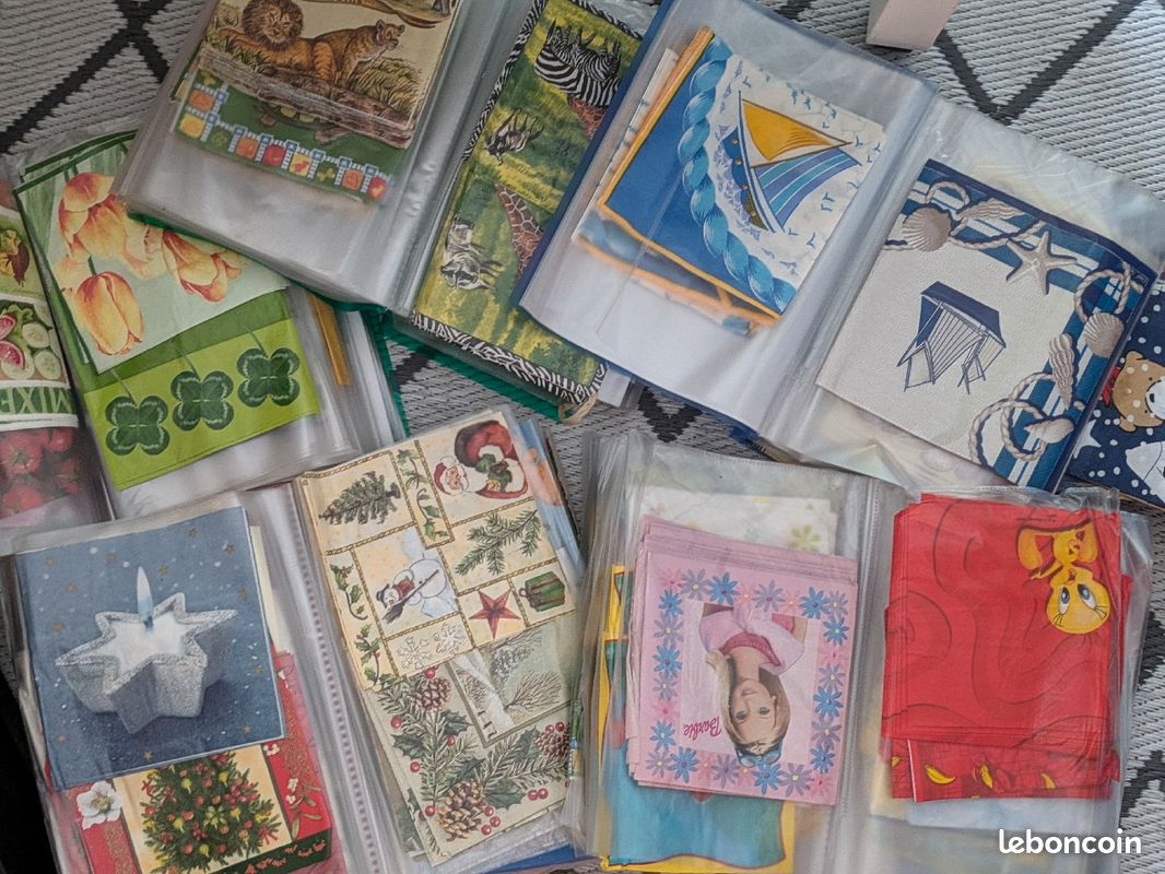 Gros lot de serviettes en papier avec son rangement (image 1)