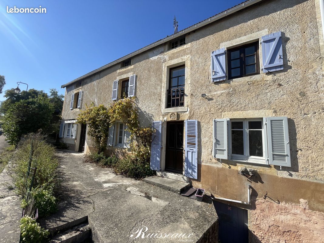 Maison 6 pièces 183 m² · à Salives · 183 m² · 245 000 €