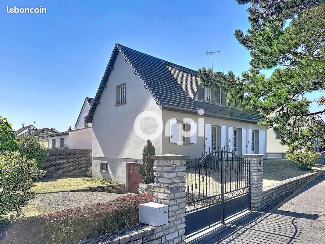 Maison 5 pièces 138 m² · à Compiègne · 138 m² · 310 000 €