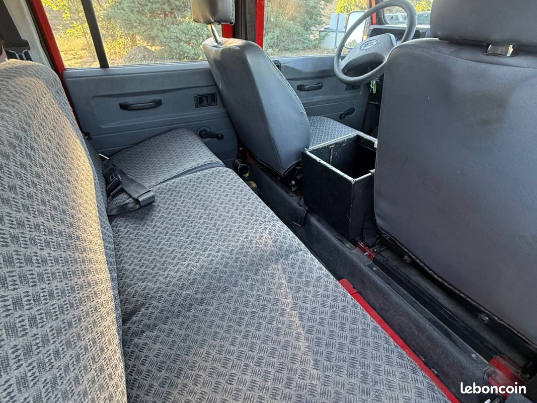 LAND ROVER 110 DEFENDER 130 Td5 19800km (image 15)