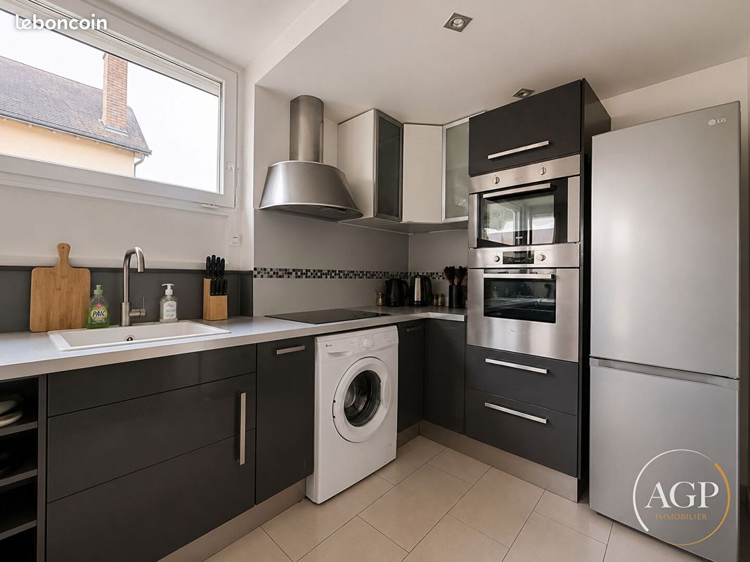 Appartement 2 pièces 66 m² · à Orléans · 66 m² · 715 €