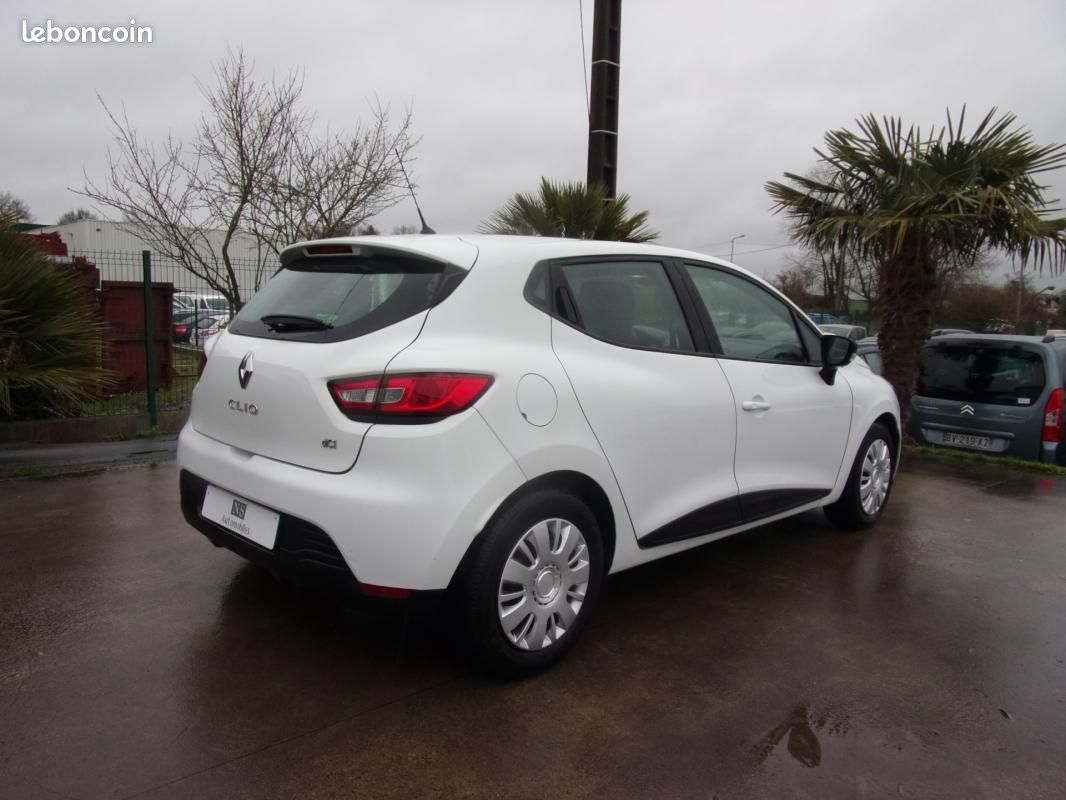Renault Clio IV dCi 75 eco2 Life (image 8)