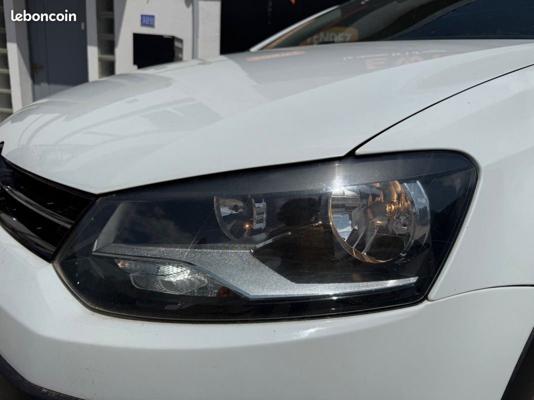 Volkswagen polo cross 1.4 tdi 90ch bluemotion technology apple carplay (image 13)