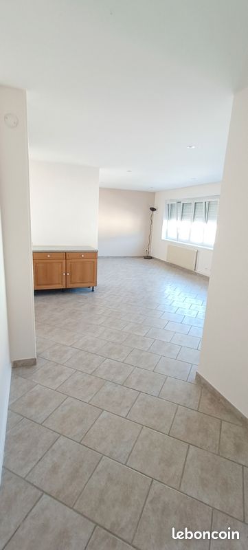 Appartement 3 pièces 71 m² · à Saint-Vallier · 71 m² · 650 €