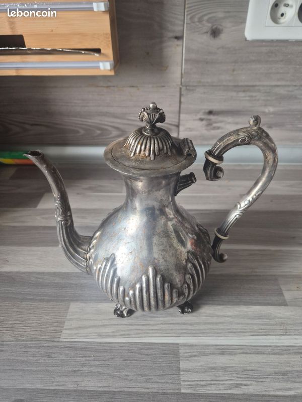 Dessous de plat en argent pour théière - Canada