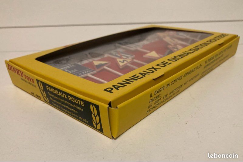 DINKY TOYS FRANCE COFFRET PANNEAUX SIGNALISATION ROUTE TRÈS BON ÉTAT | eBay