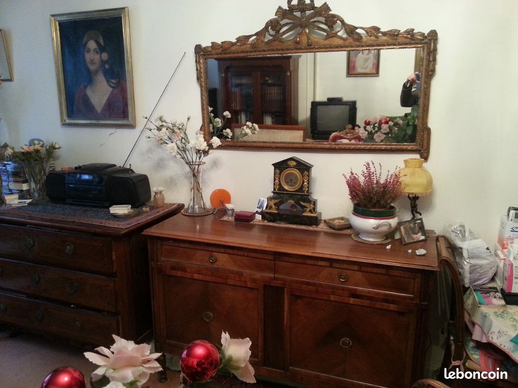 Buffet Bahut en noyer style directoire (image 1)
