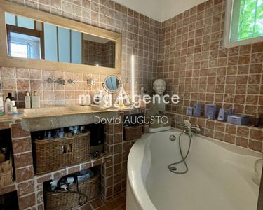 Maison 965 000 € - 210 m²