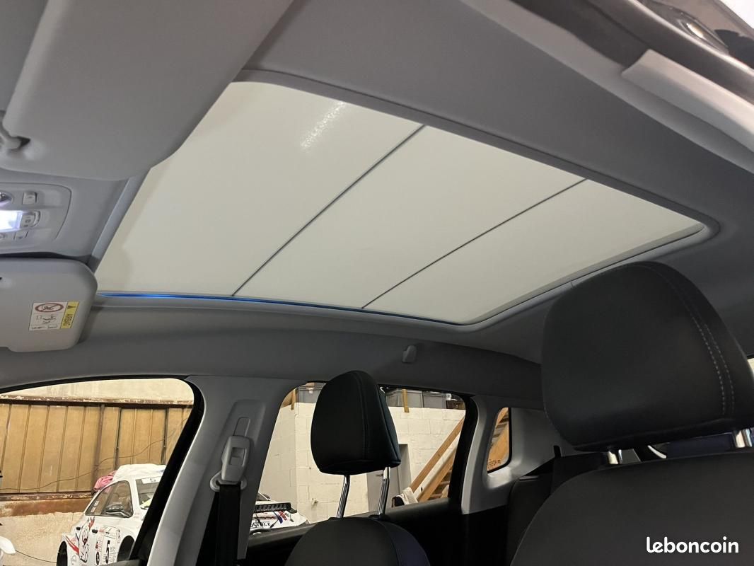 Peugeot 2008 1.6 HDI 100 CH CROSSWAY (image 25)