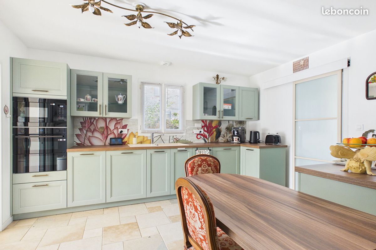 Maison 7 pièces 181 m² · à Bournezeau · 181 m² · 337 600 €